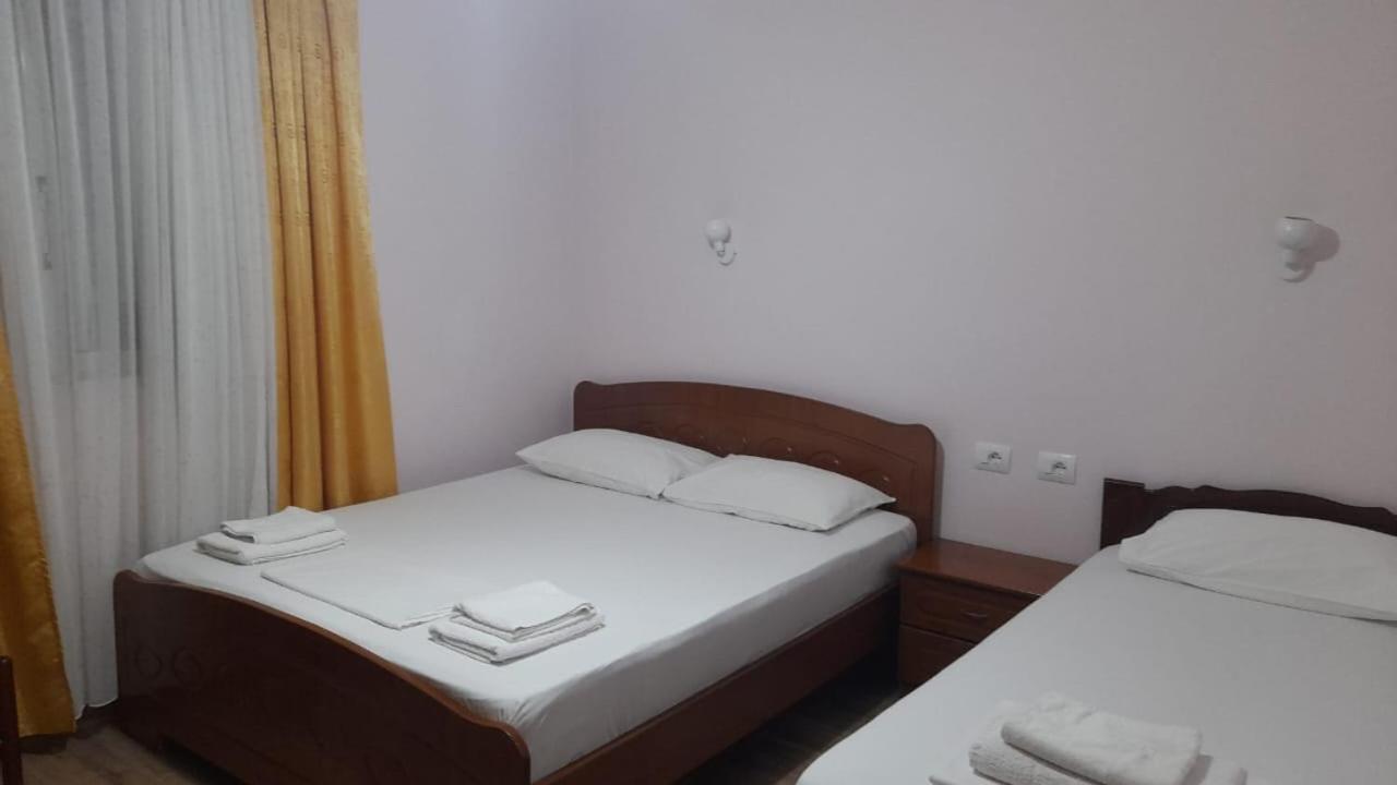 Vita Apartment - Spacious Garden And Balcony 5 Min To Beach & Center Ksamil Exterior photo